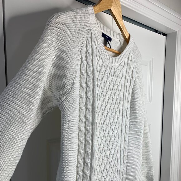 GAP Women’s Ivory Cable Knit Sweater – Size L, Crew Neck, High–Low Hem - Picture 5 of 15